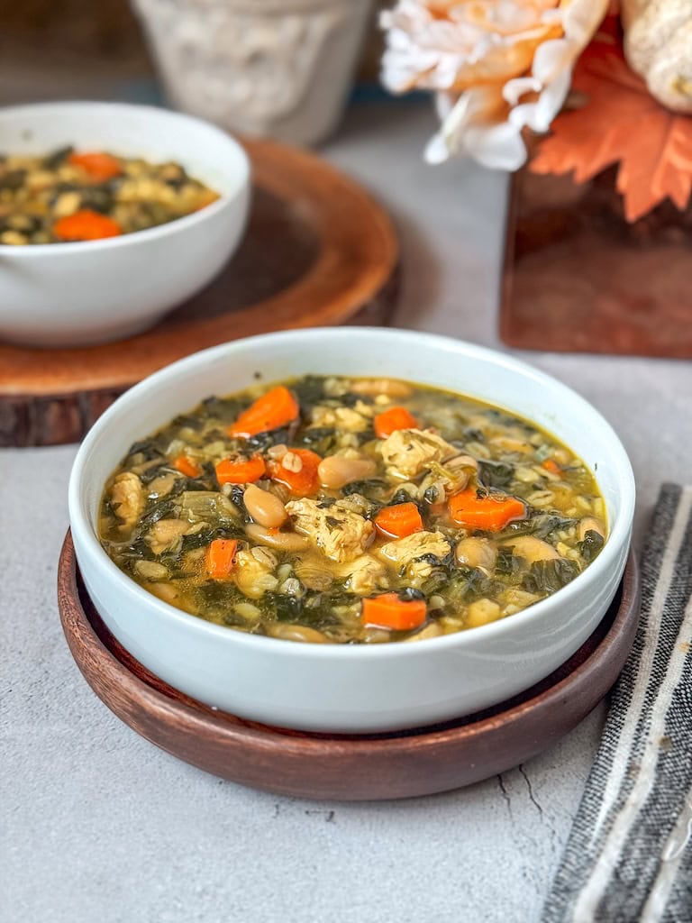 Hearty Chicken, Spinach and Bean Soup 