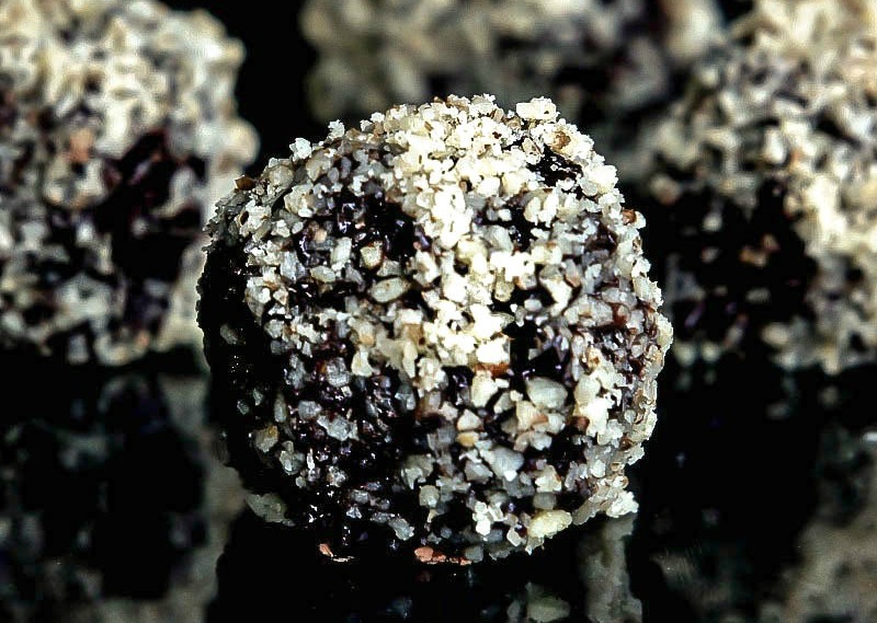 Starbucks Chocolate Cake Pops Copycat Recipe - Basics with Bails