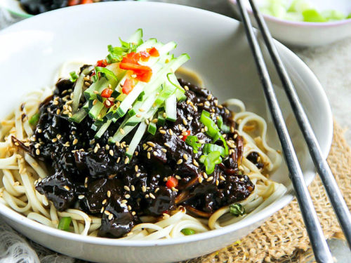 Jjajangmyeon Noodles (Korean Noodles in Black Bean Paste) - Tiffy Cooks