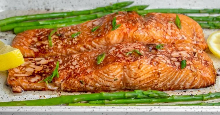 Soy Sauce Marinated Salmon 