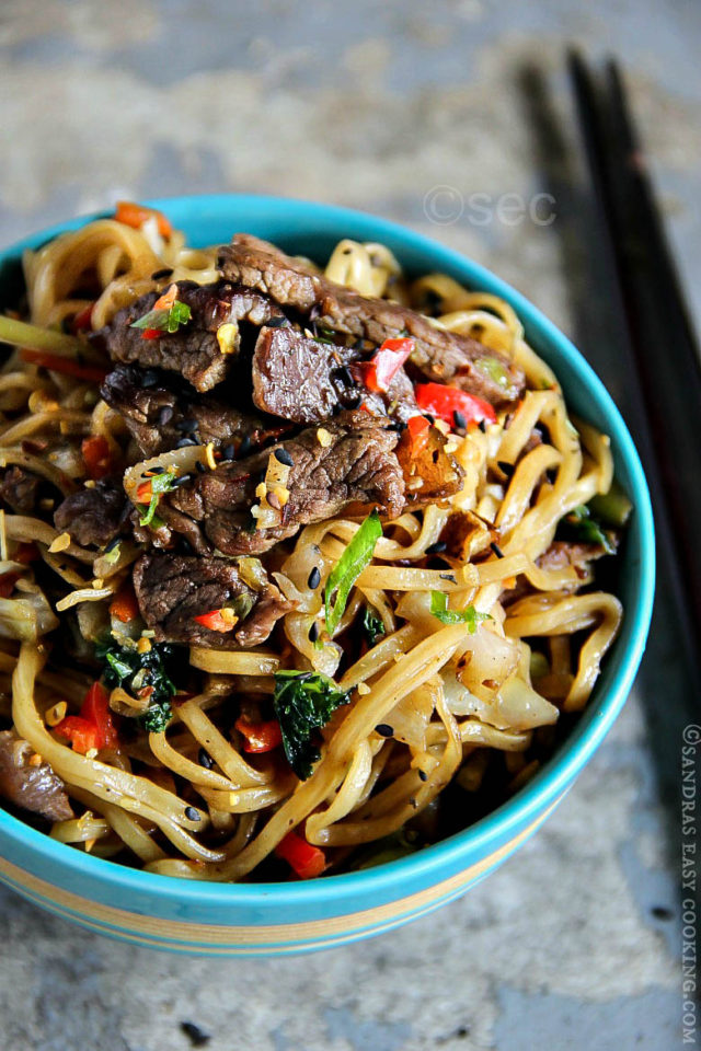 Simples and easy recipe for delicious Beef Yakisoba