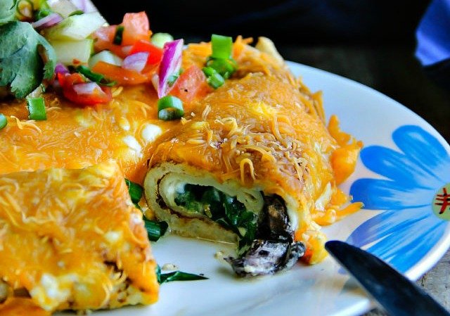 Baked Crepes with Mushrooms and Spinach - Sandra's Easy Cooking