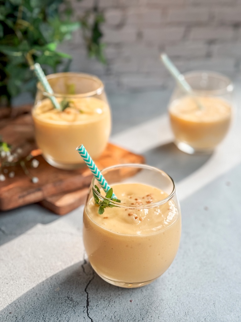 Pineapple and Mango Smoothie