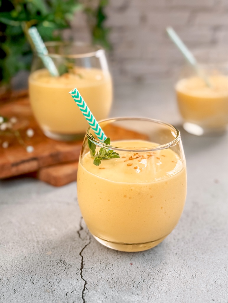 Pineapple and Mango Smoothie