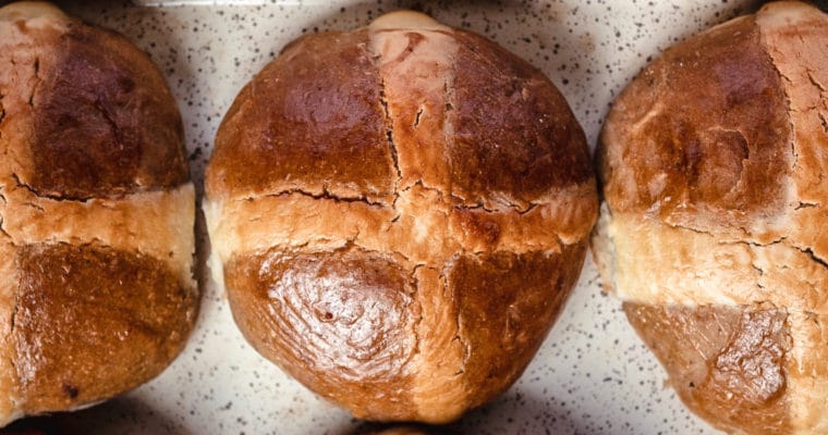 Hot Cross Buns with Chocolate