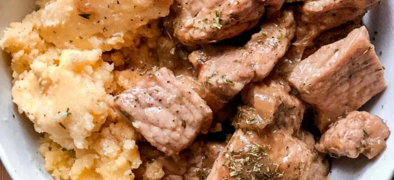 Cornmeal with Pork and Onion