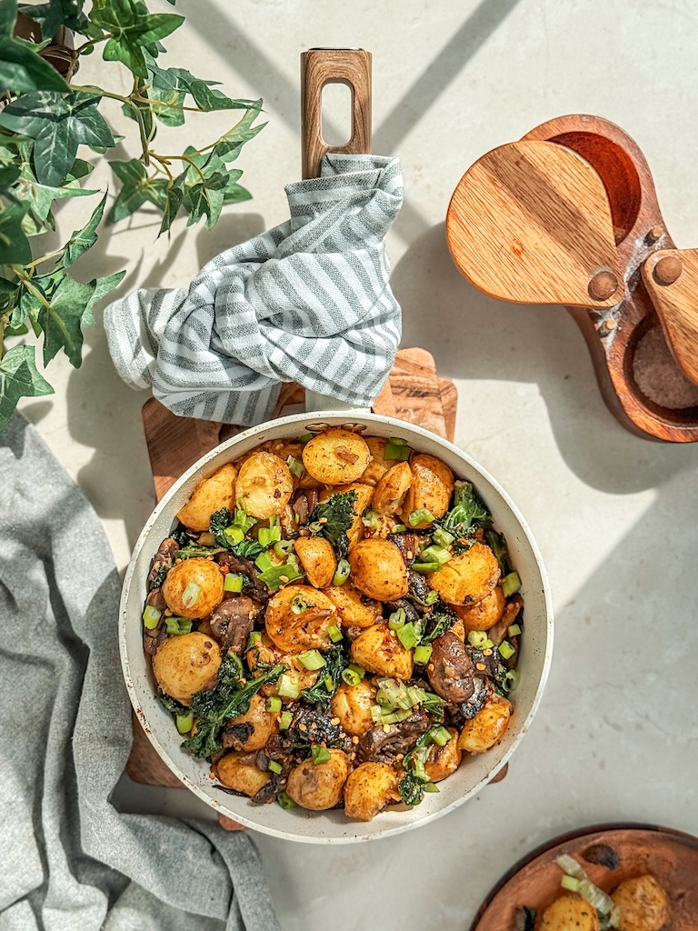 Potatoes, Kale and Mushrooms Skillet