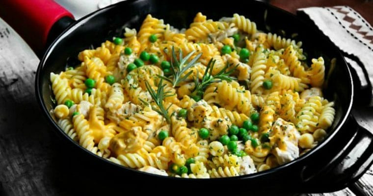 Pasta and Cheese with Chicken and Peas