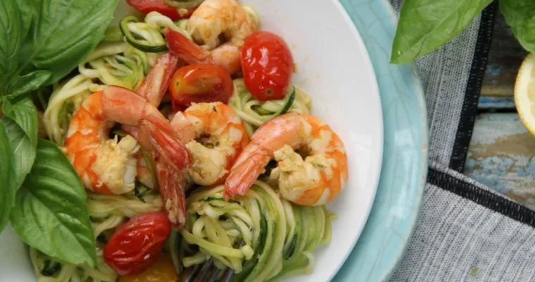 Zoodles with Shrimps and Tomatoes