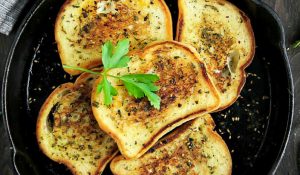 Skillet Toasted Garlic Bread