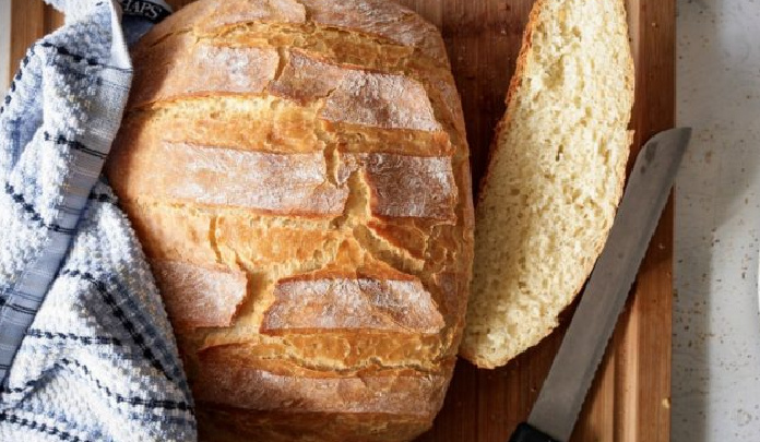 How to Make Dutch Oven Bread – Lid & Ladle