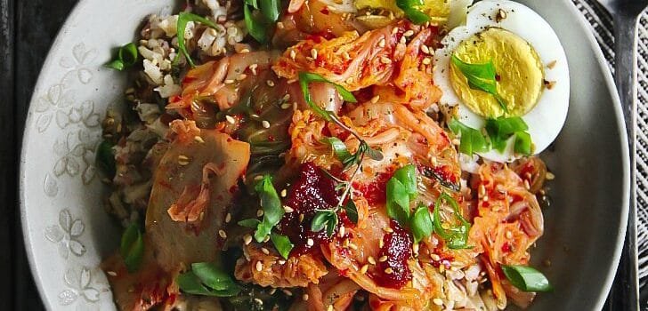 MULTI-GRAIN MEDLEY BOWL WITH KIMCHI