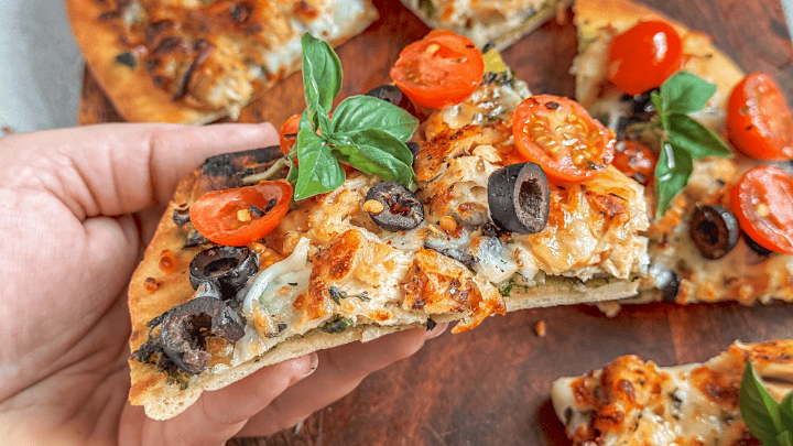 This is the kind of meal that doesn’t just feed you — it spoils you. It’s fragrant from the basil, cheesy in the best way, with tender bites of grilled chicken all on a warm, golden naan base. Perfect for solo nights, casual get-togethers, or that last-minute “what’s for dinner?” panic.