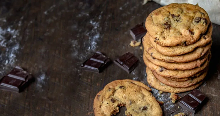 Crispy Chocolate Chip Cookies