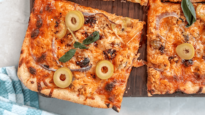Crispy Mediterranean Tuna Pizza