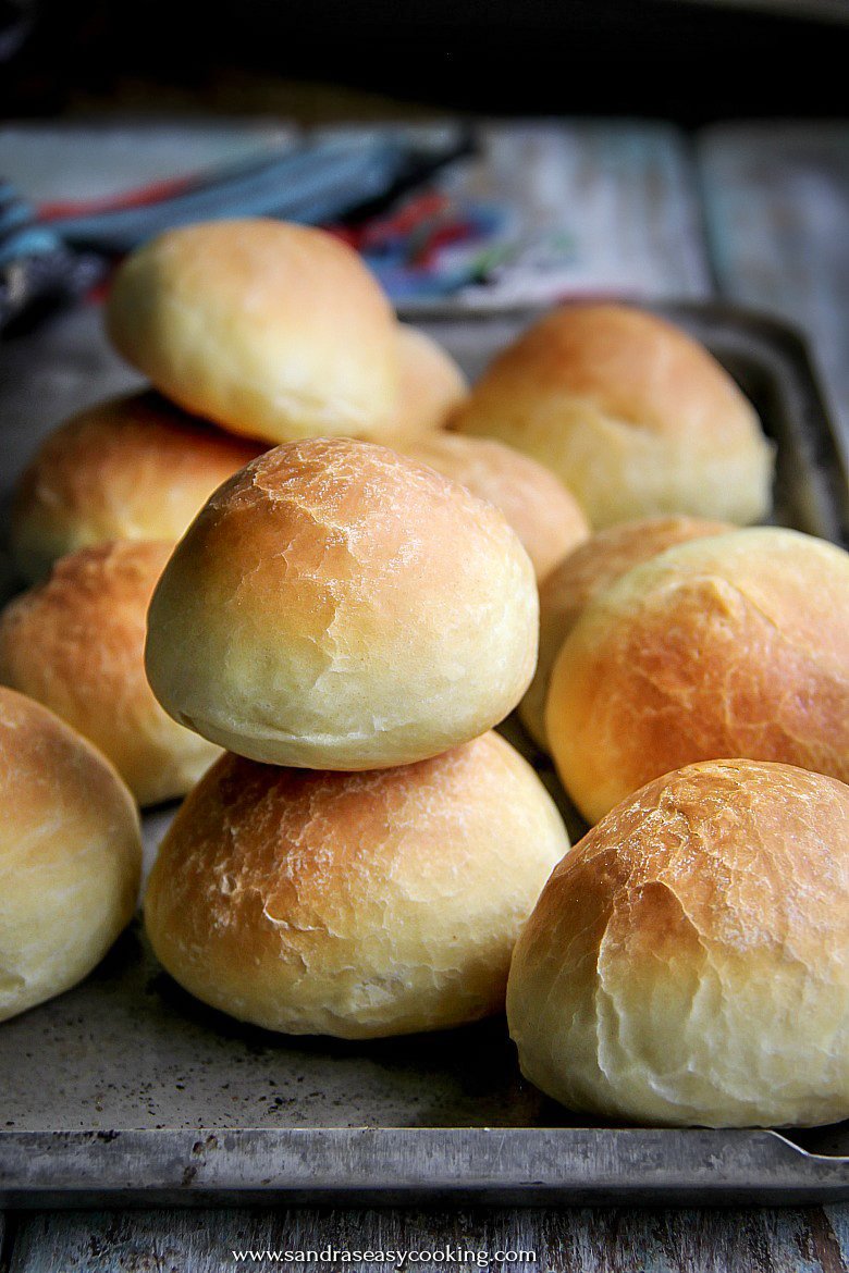 Homemade Dinner Rolls Recipe - Sandra's Easy Cooking Bread Recipes