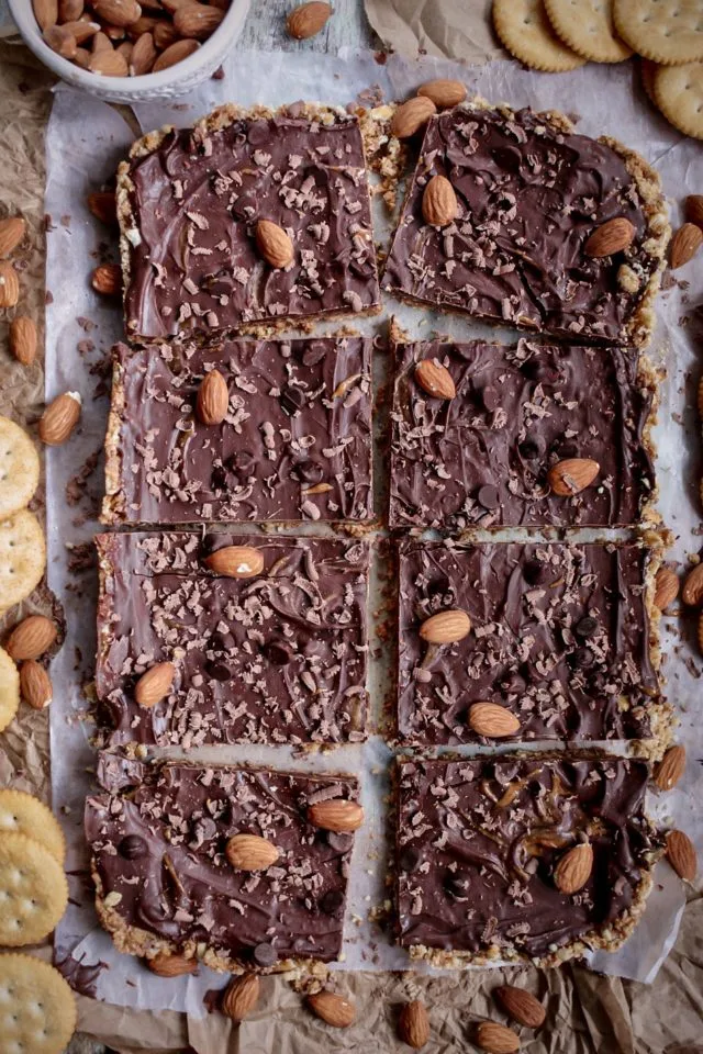 No-Bake Chocolate Almond Butter Ritz Bars