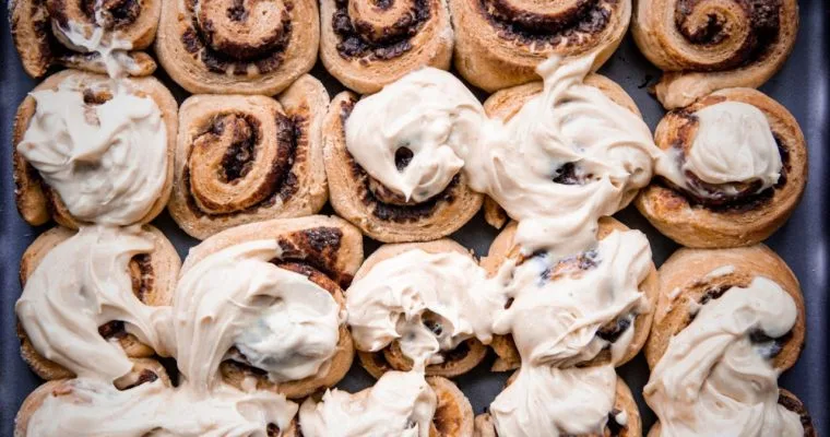 Peanut Butter and Chocolate Spread Rolls