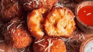 Crispy Fried Mac & Cheese Balls