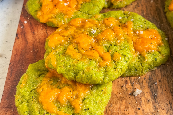 Cheesy Spinach Rice Cakes Recipe